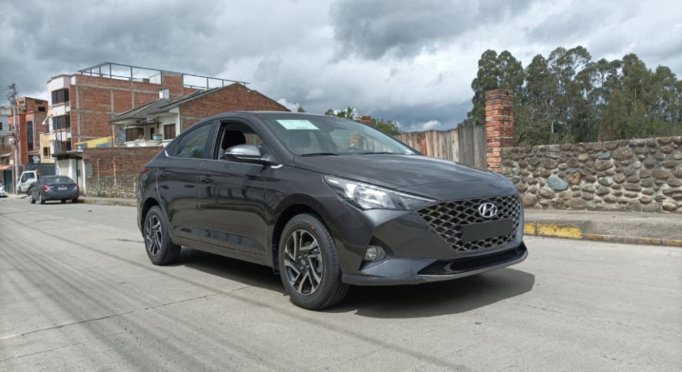 Hyundai Accent 2024 Sedán en Cuenca, usado en PatioTuerca