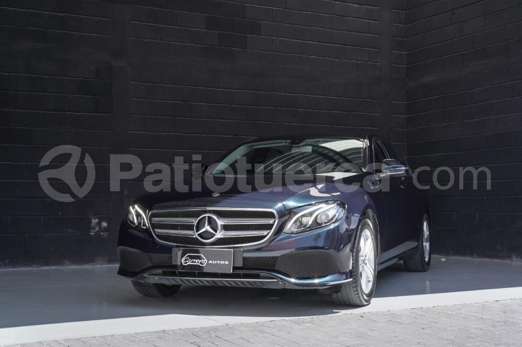 Mercedes Benz—™ E200