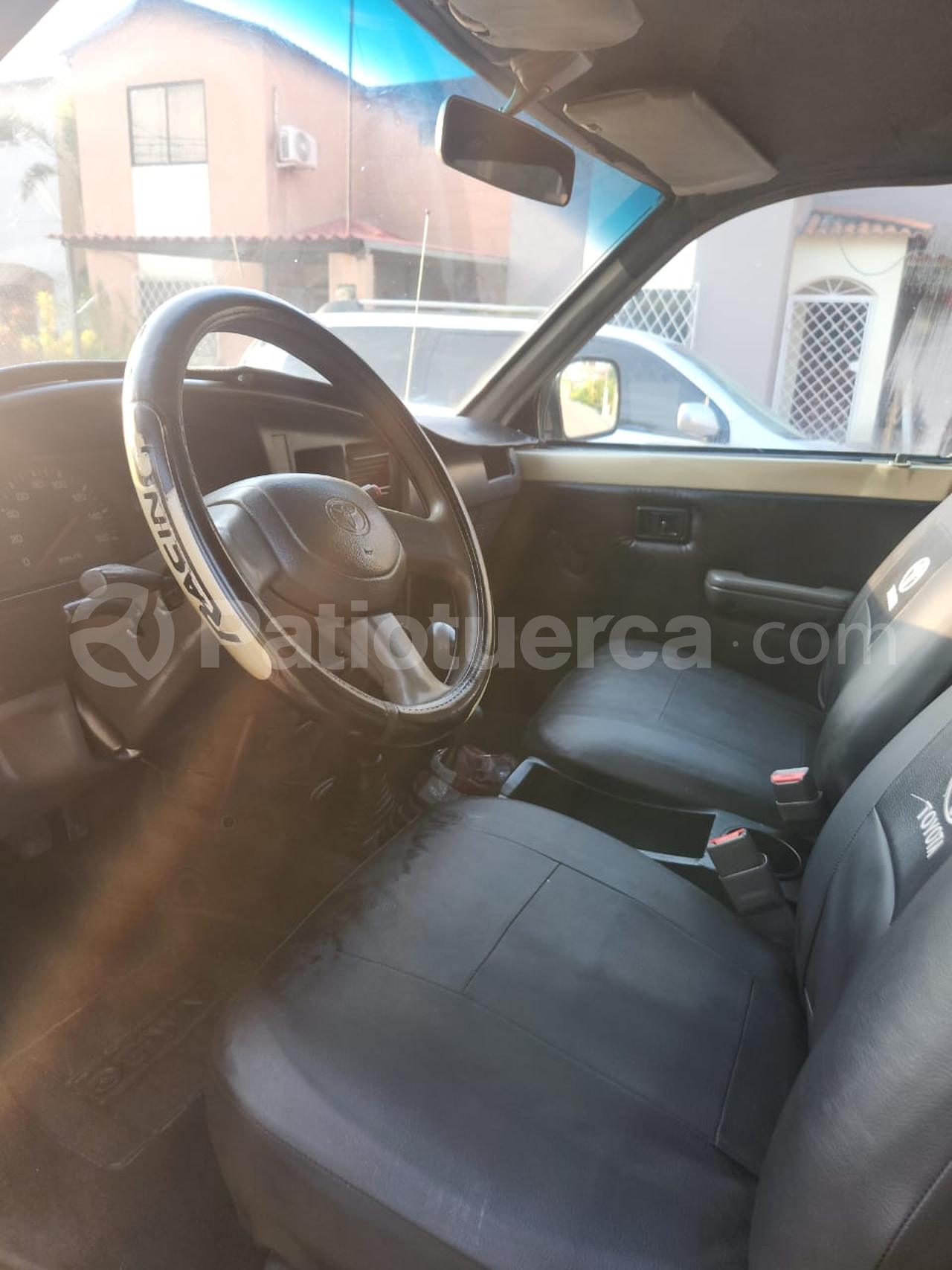 Toyota Hilux CD 4X4 1995