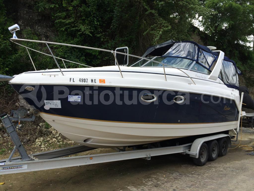 Rinker Fiesta Vee 2004