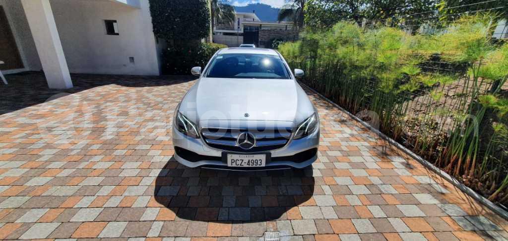 Mercedes Benz—™ E400