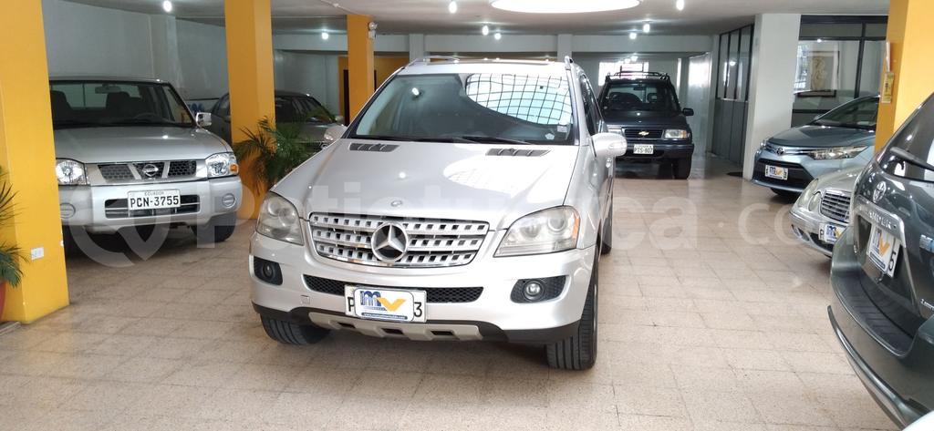 Mercedes Benz—™ ML 350 Special Edition