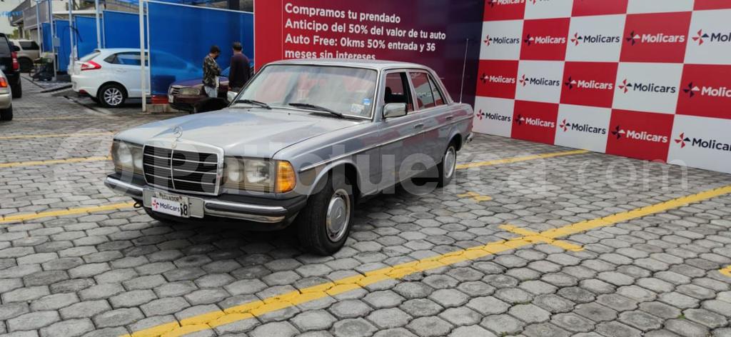 Mercedes Benz—™ 280E