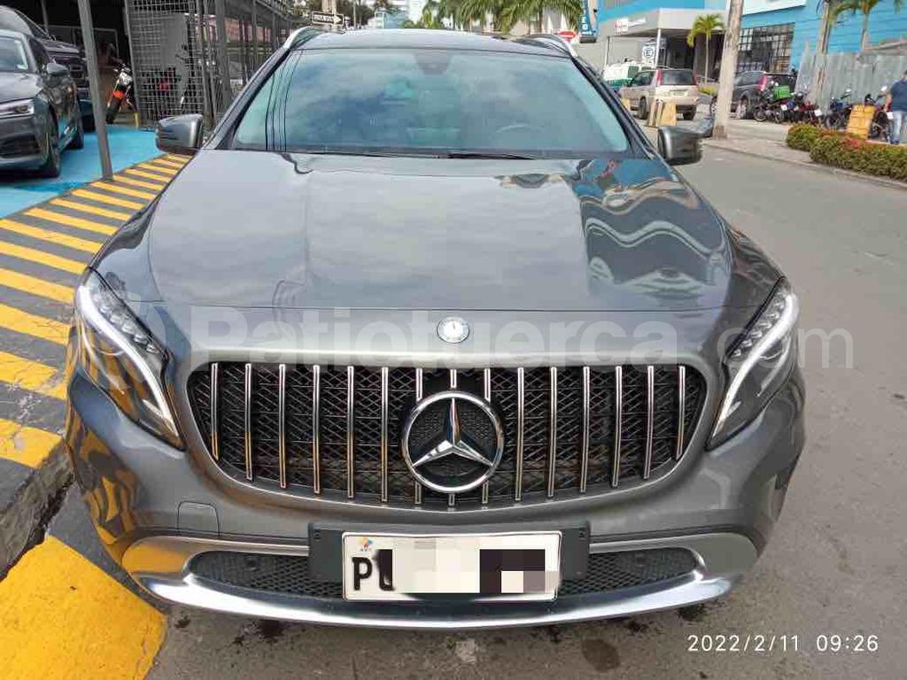 Mercedes Benz—™ GLA 250 AMG