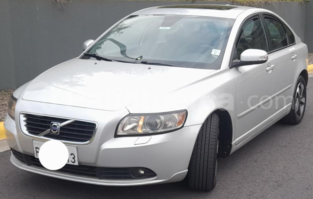 Volvo S40 T5