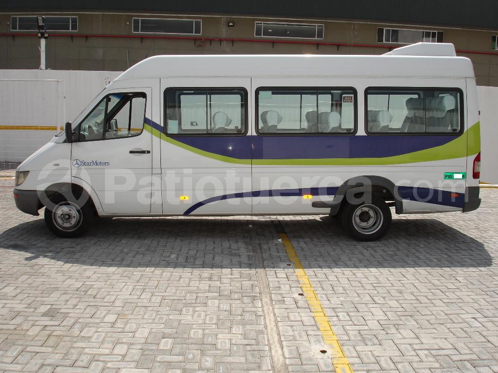 Mercedes Benz—™ Sprinter 313
