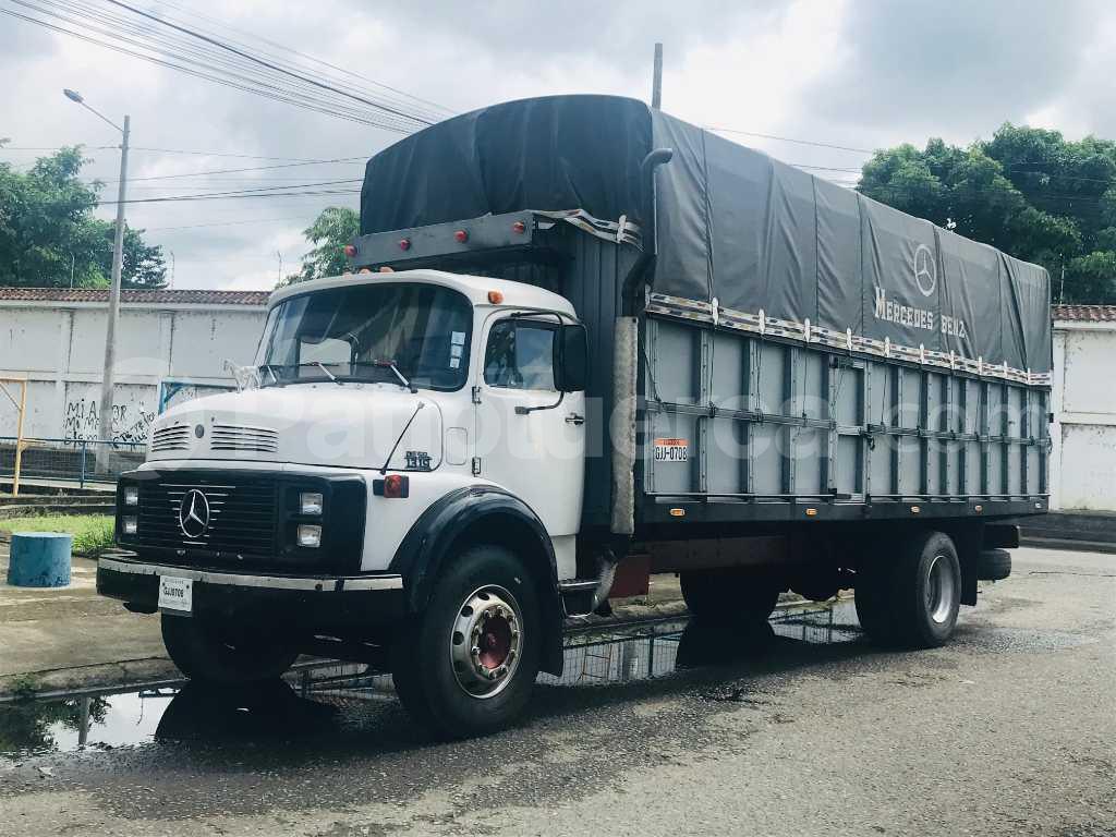 Mercedes Benz—™ 300GE