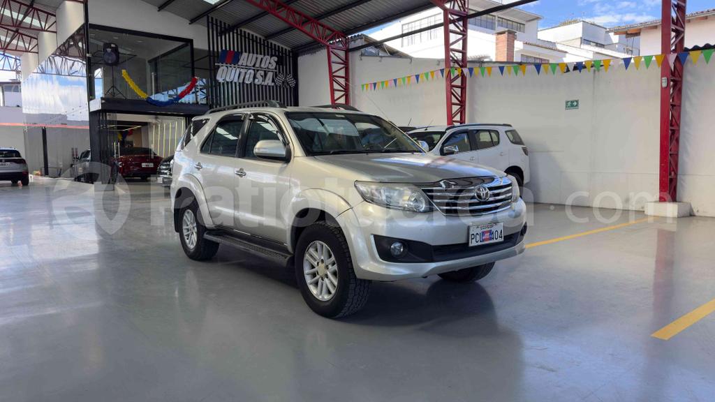 Toyota Fortuner 2015