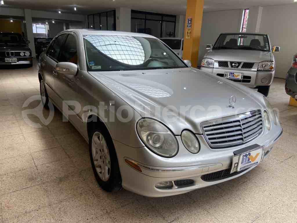 Mercedes Benz—™ E350