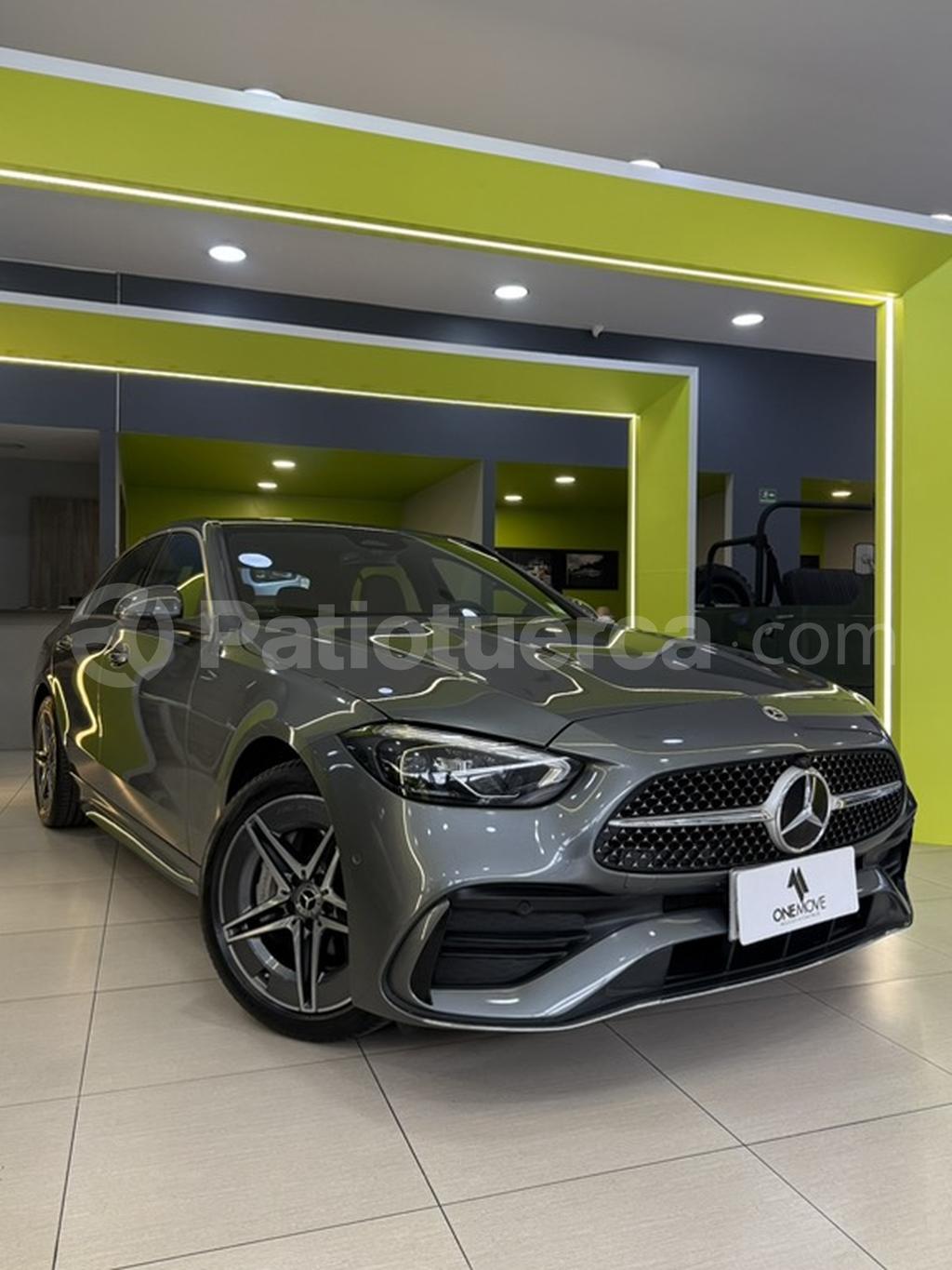 Mercedes Benz C300 AMG LINE 2023
