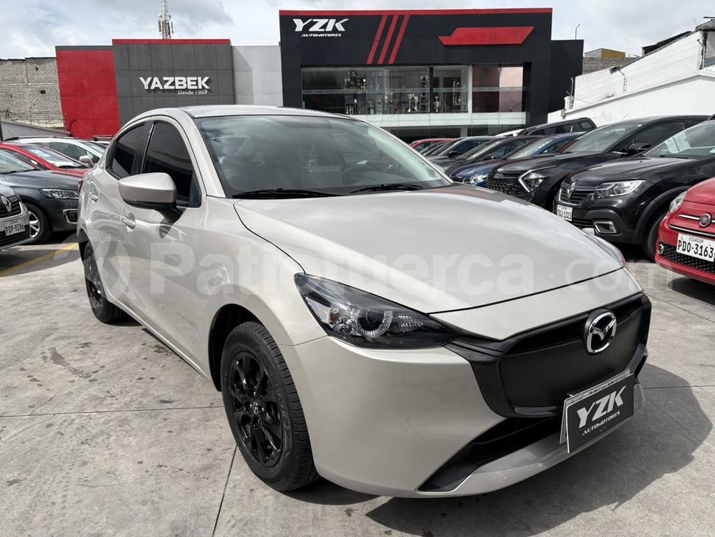 Mazda 2 SDN CORE 2025