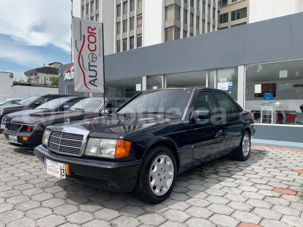 Mercedes Benz—™ 190E 2.3