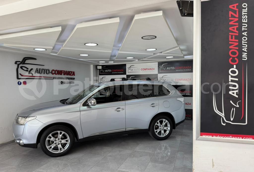 Mitsubishi Outlander 2014