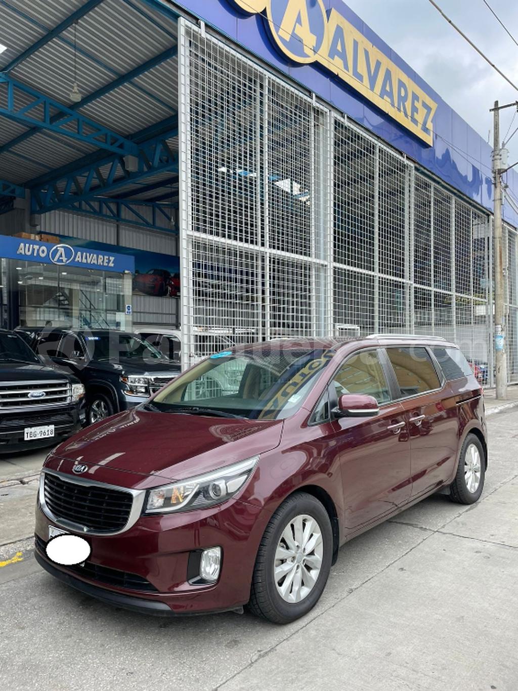 Kia Carnival