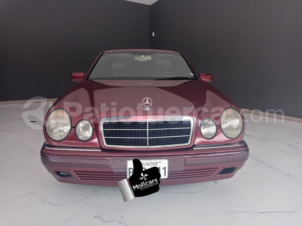 Mercedes Benz—™ E230