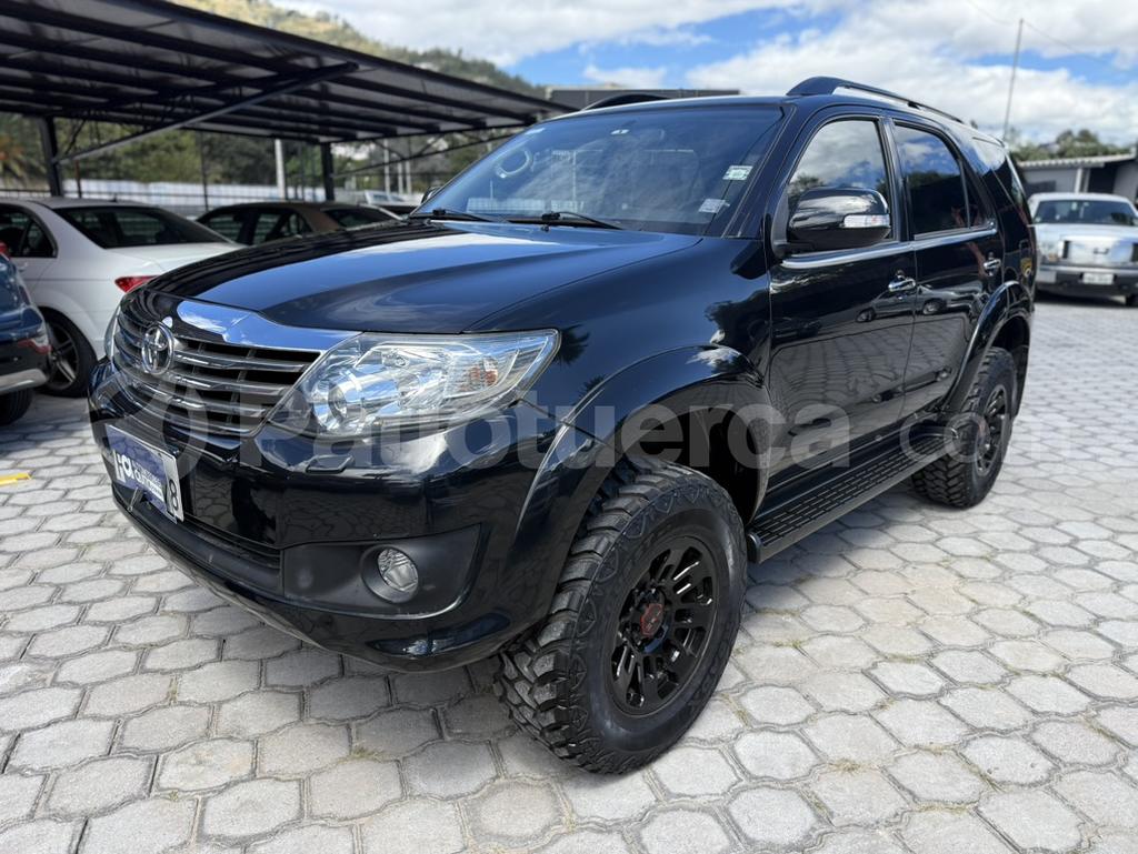 Toyota Fortuner 4.0 2015