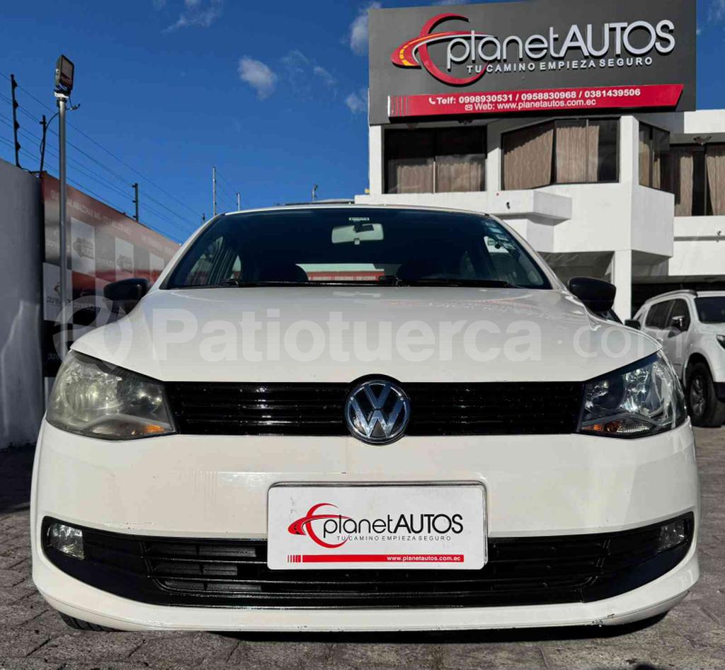 Volkswagen Voyage 2014
