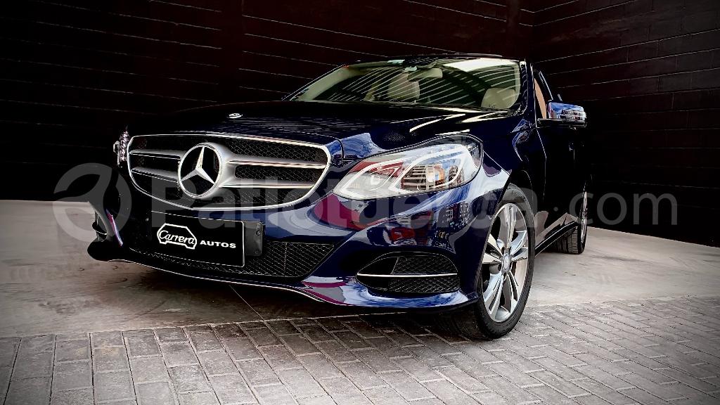 Mercedes Benz—™ E300