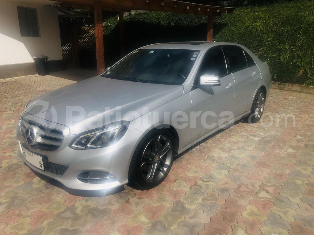 Mercedes Benz—™ E200