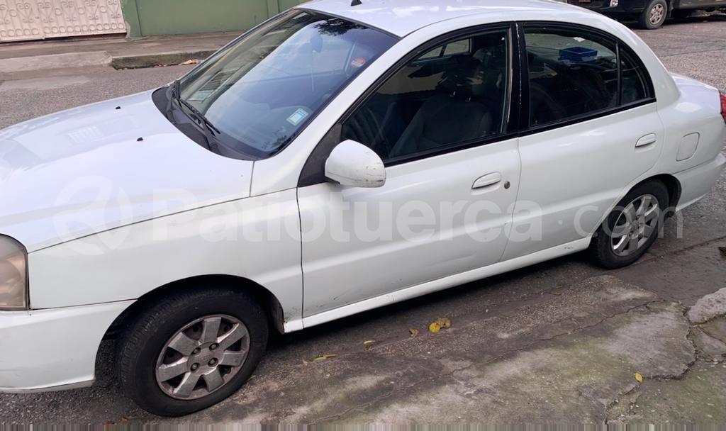 Kia Rio Stylus