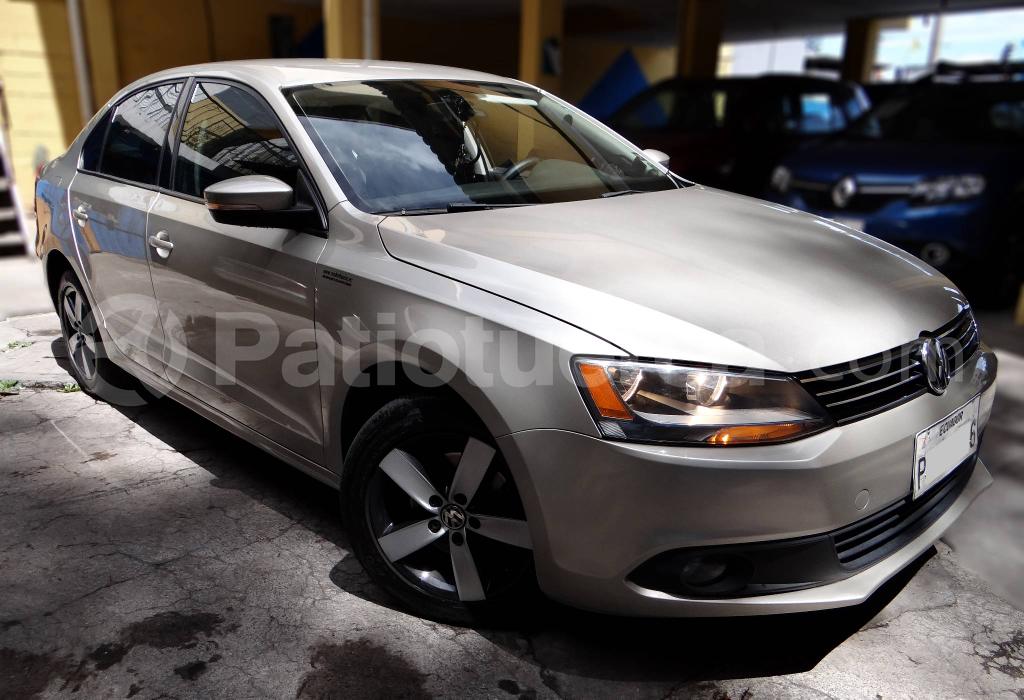 Volkswagen New Jetta 2014