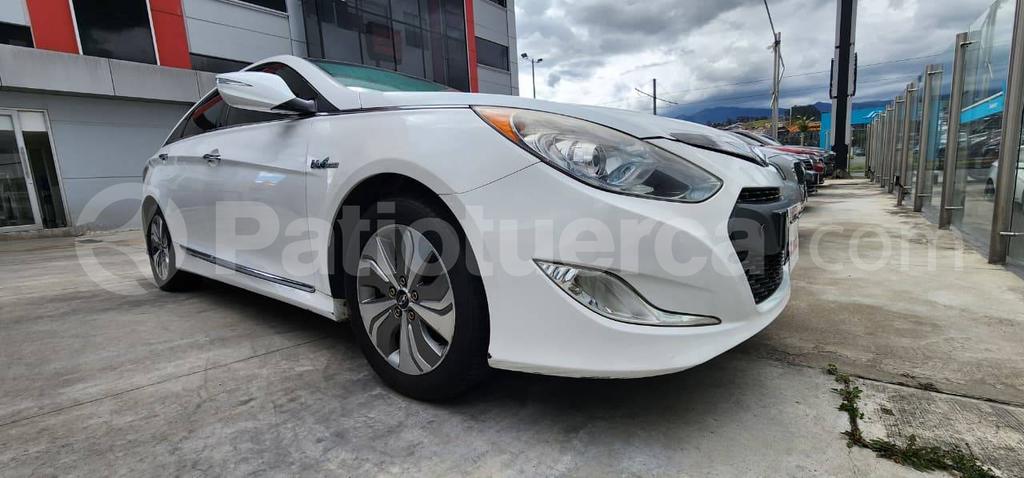 Hyundai Sonata Fe 2015