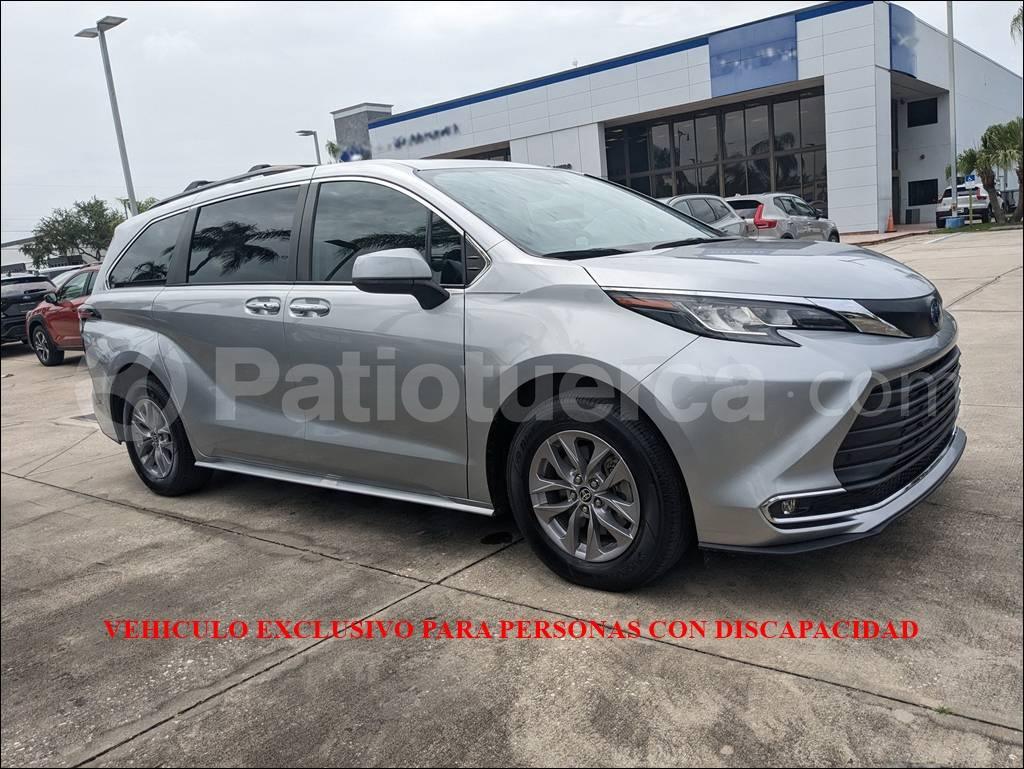 Toyota Sienna 2022