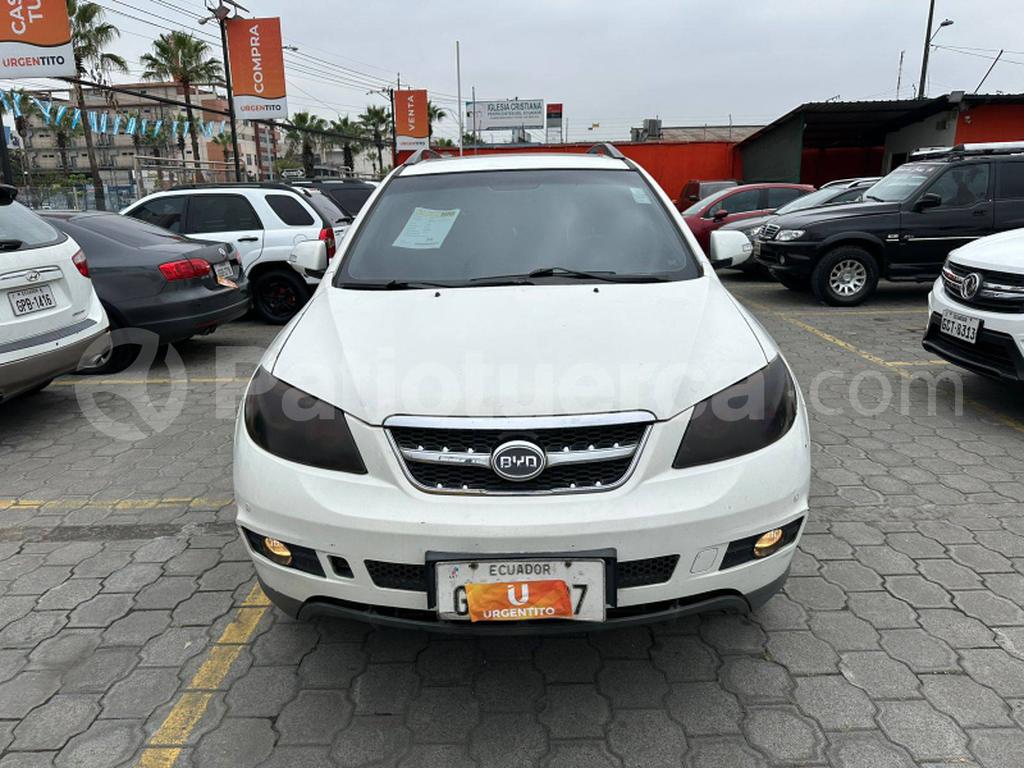 BYD S6 2015