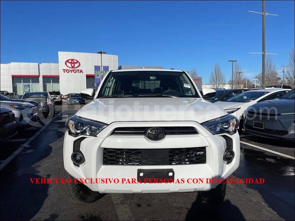 Toyota 4Runner SR5 2023