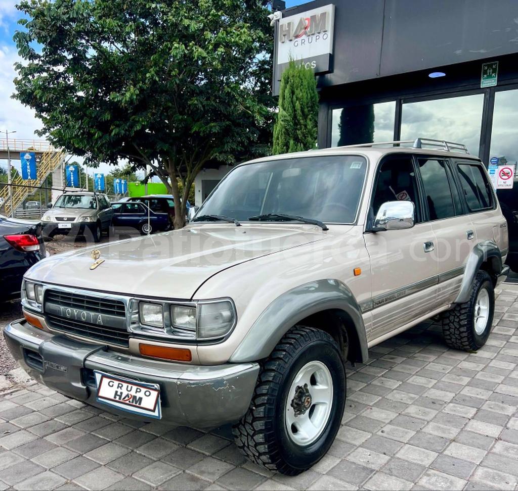 Toyota Land Cruiser FJ 80