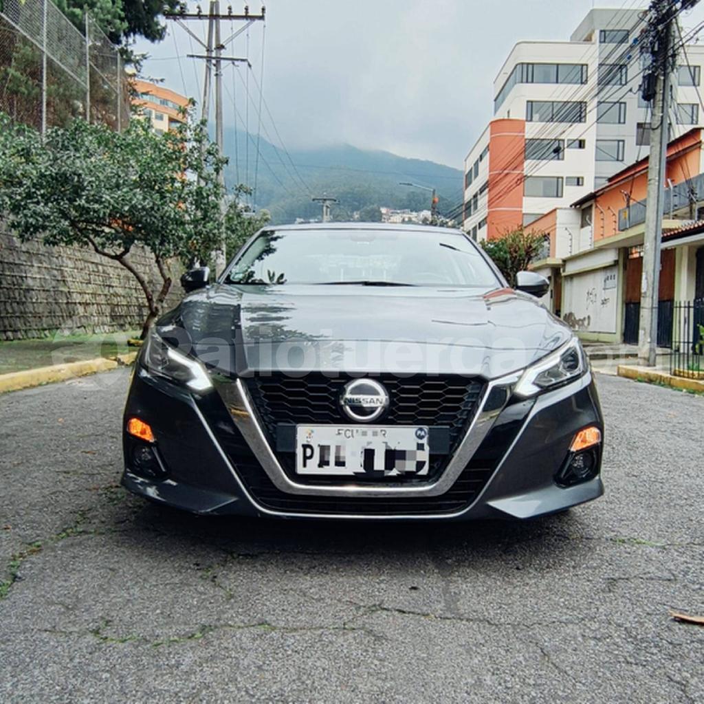 Nissan Altima 2020