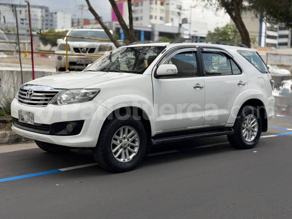 Toyota Fortuner 2.7 2013