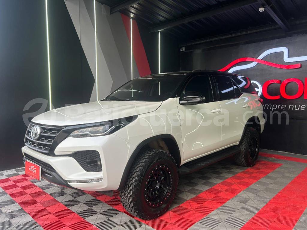 Toyota Fortuner 2022