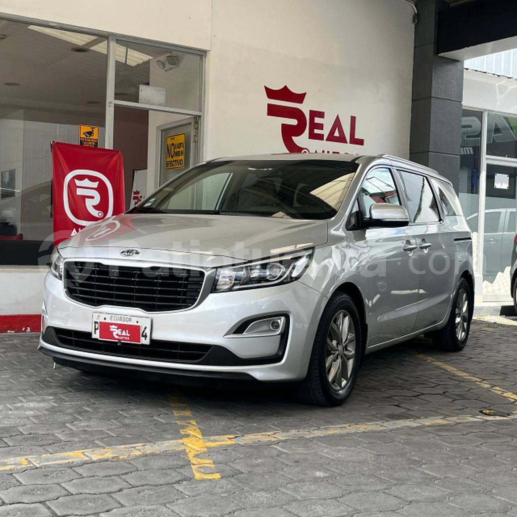 Kia Grand Carnival 2020