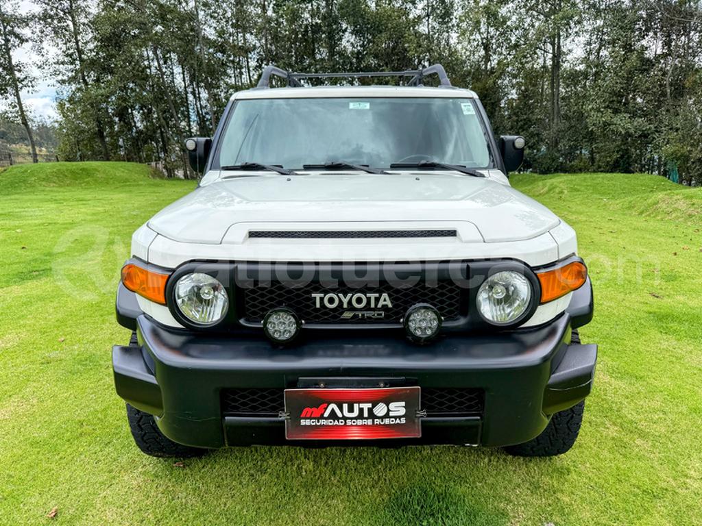 Toyota FJ Cruiser 2012