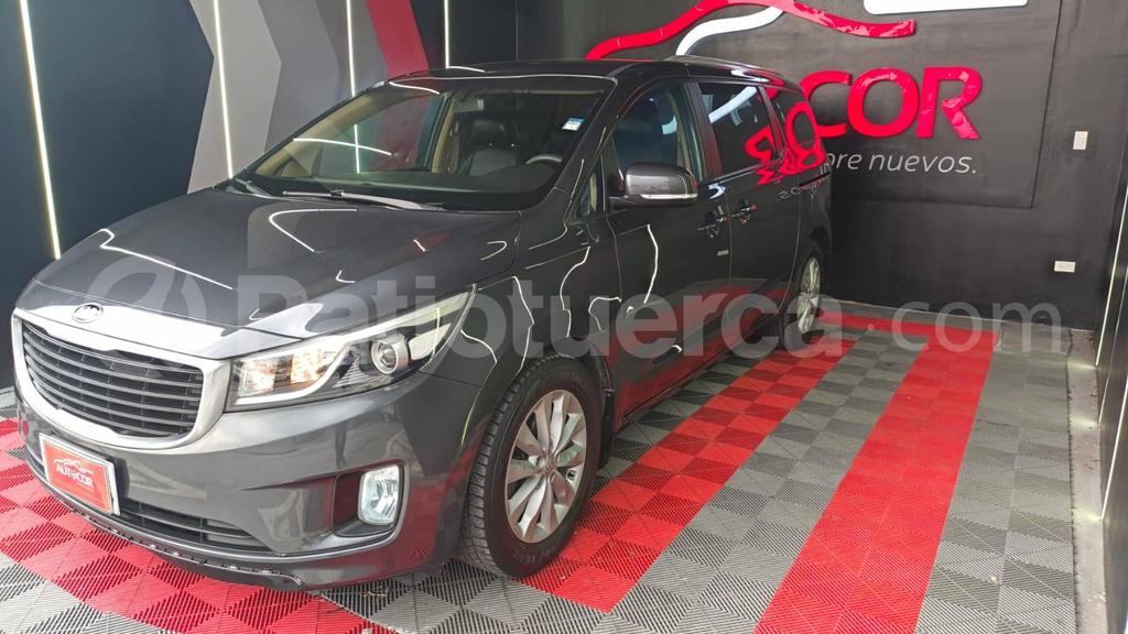 Kia Carnival 2016