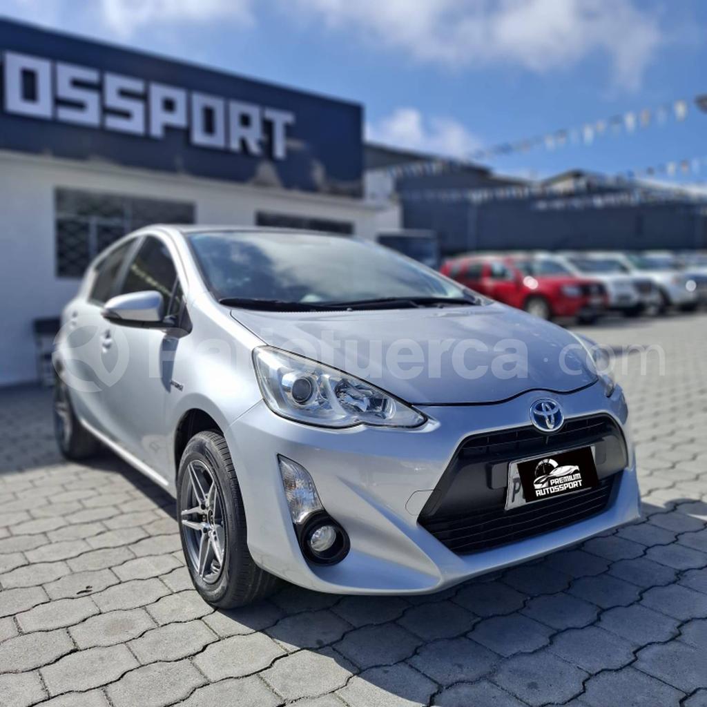 Toyota Prius C Sport 2017