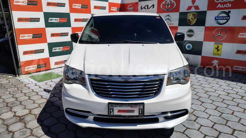 Chrysler Town & Country 2012