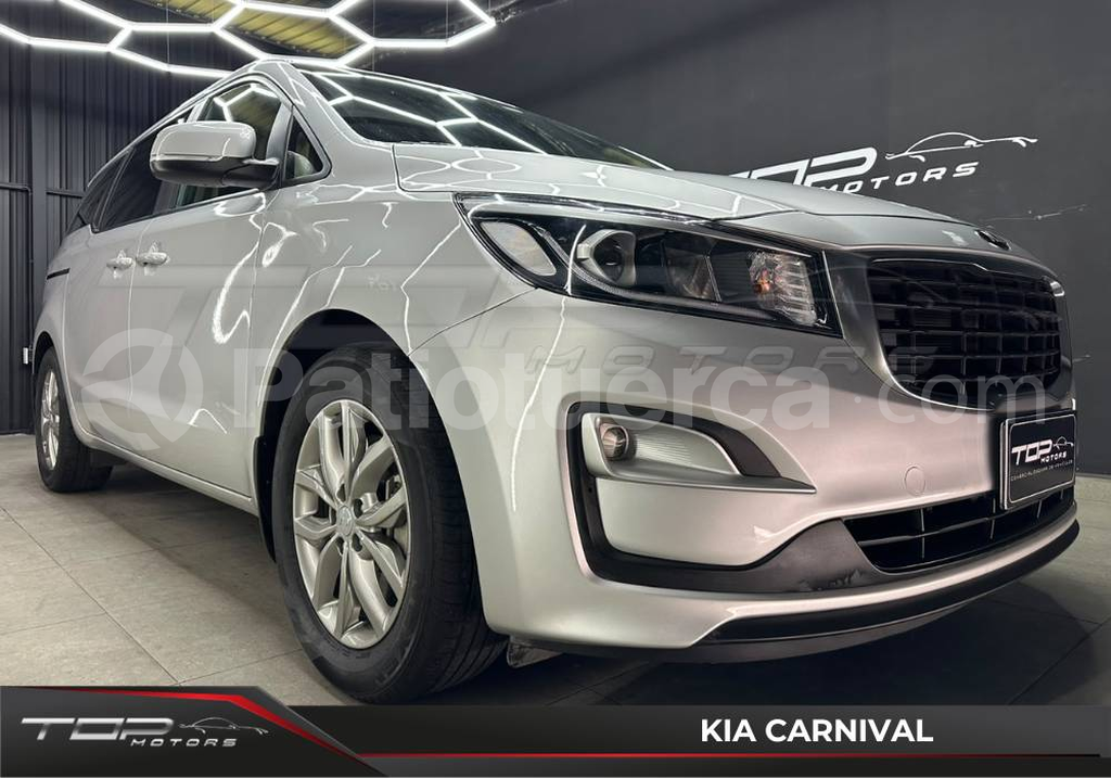 Kia Grand Carnival 2021