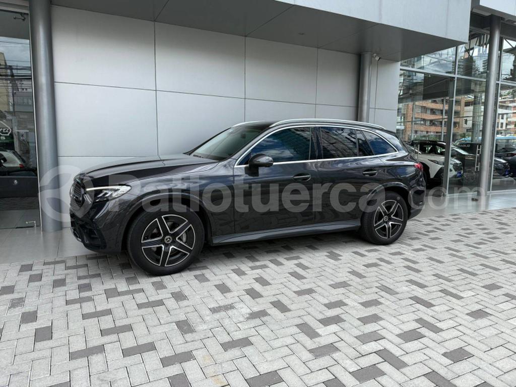 Mercedes Benz GLC 300 2023