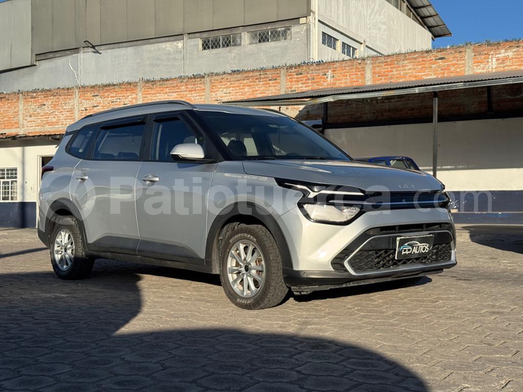 Kia Carens 2023