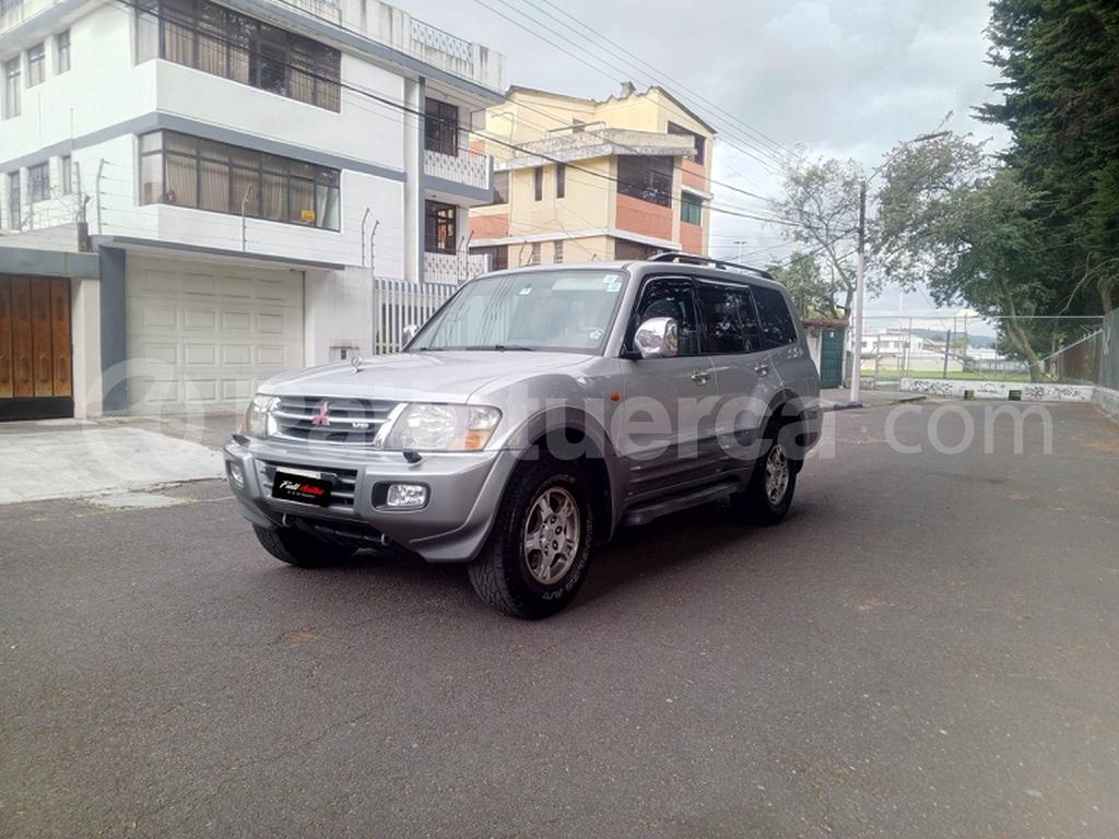 Mitsubishi Montero 5P 2002