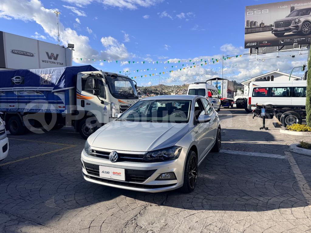 Volkswagen POLO CONFORTLINE 2022