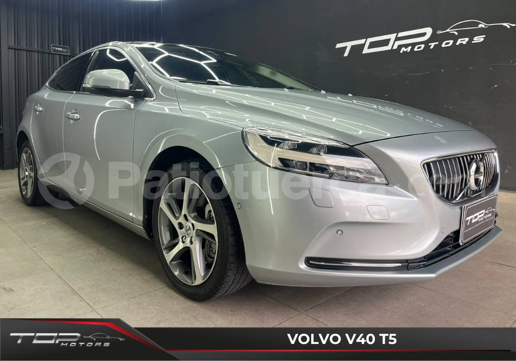 Volvo V40 2018