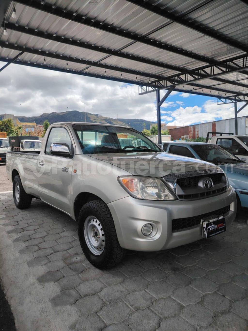 Toyota EKT HILUX 4X2 CS