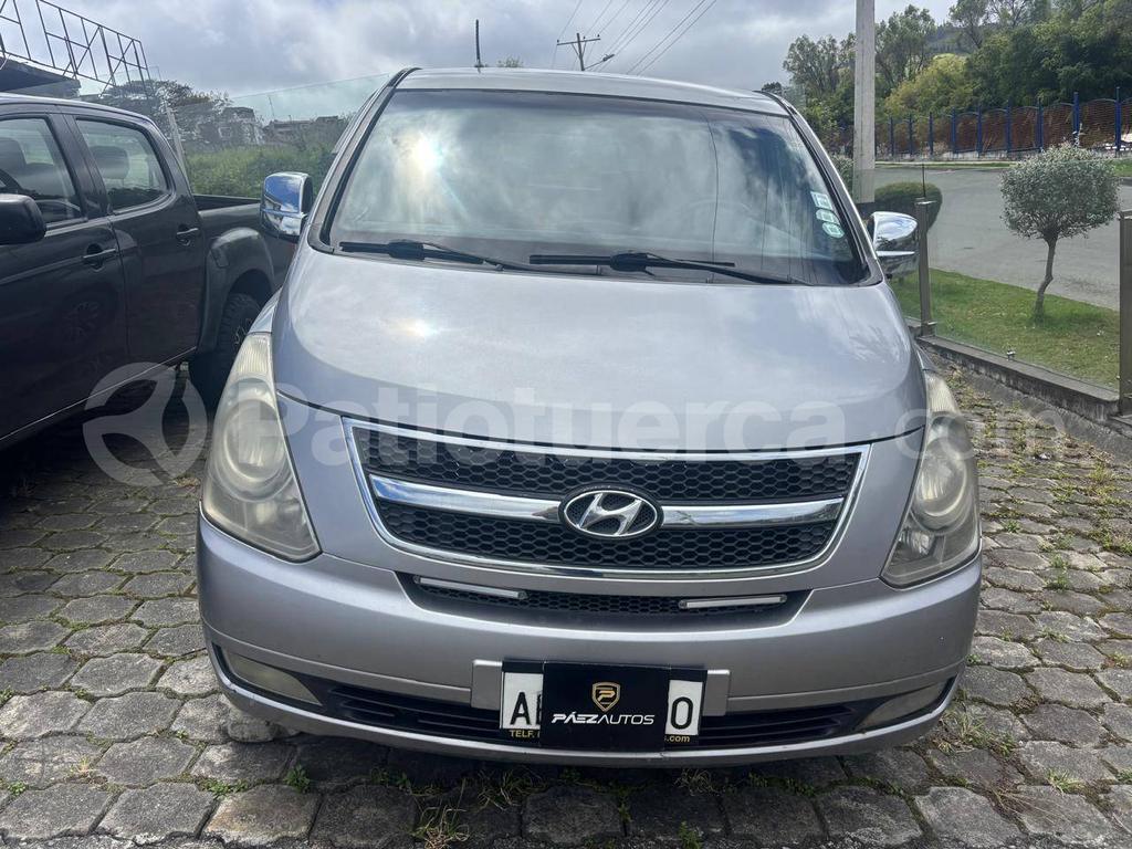 Hyundai H1 2011