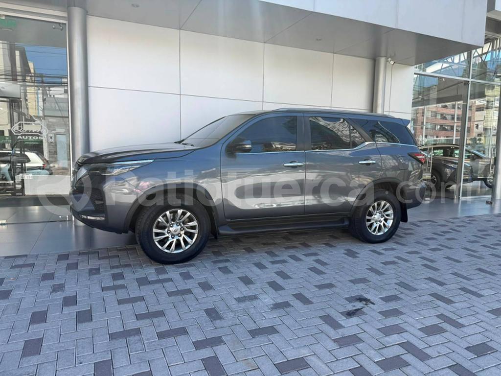 Toyota Fortuner 2023