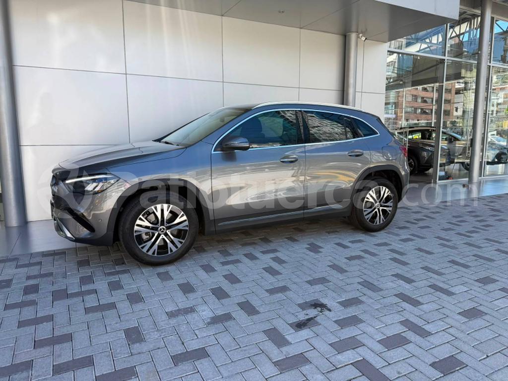 Mercedes Benz GLA 200