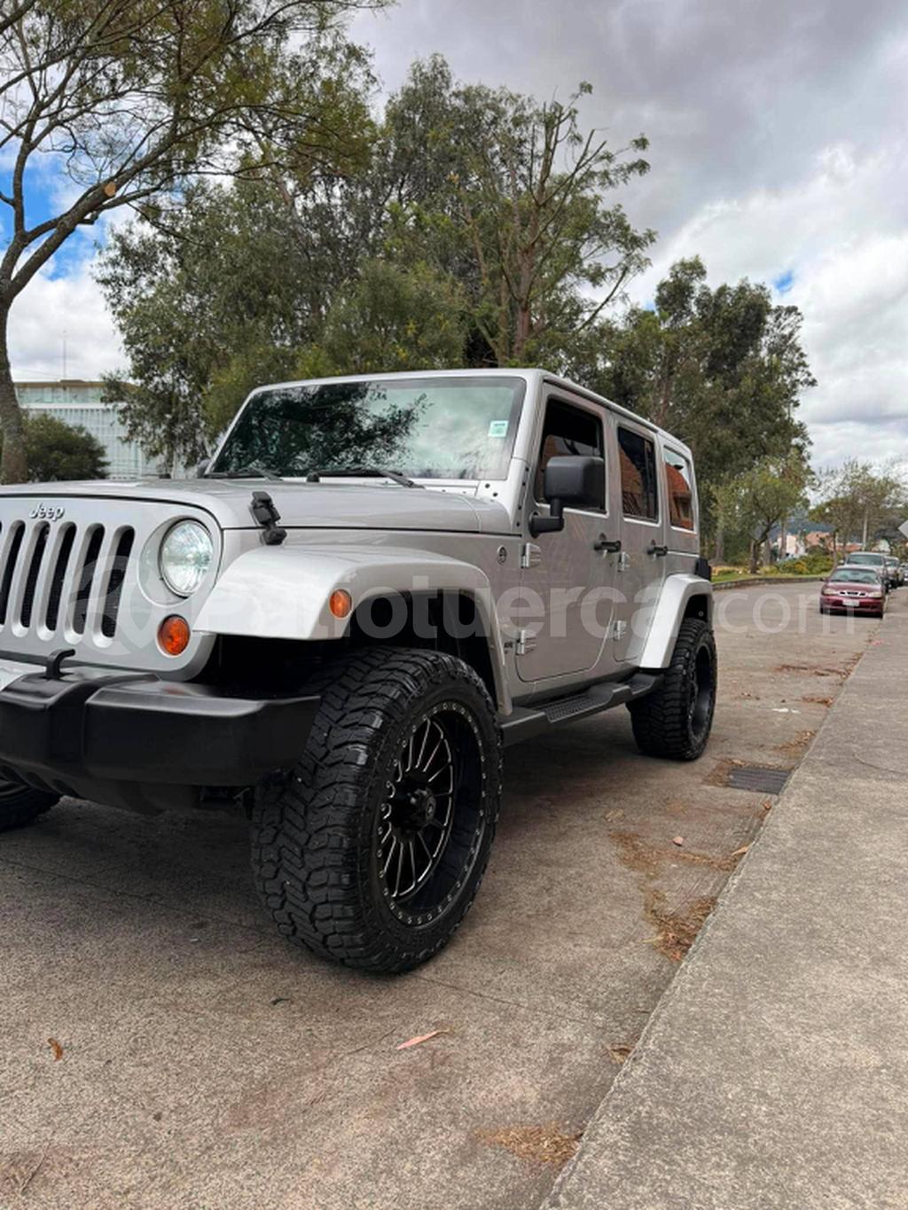 Jeep Wrangler Sahara 2011