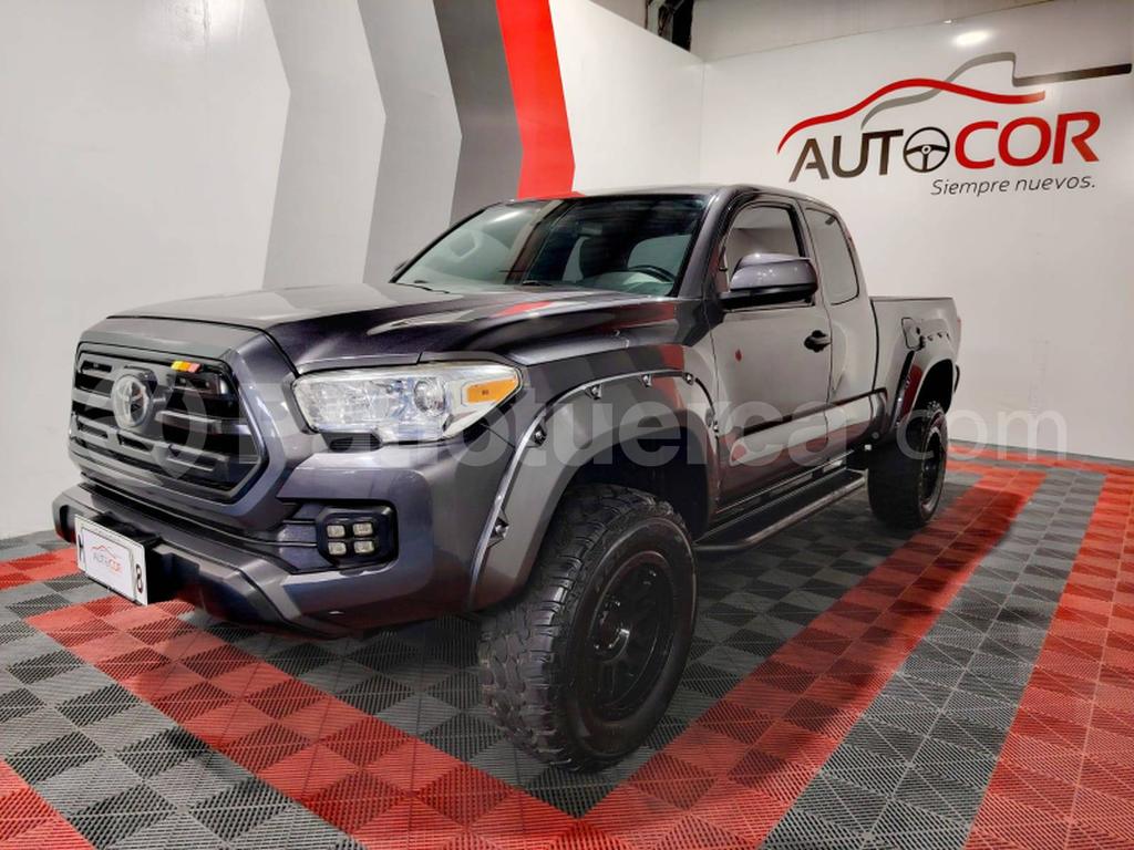Toyota Tacoma